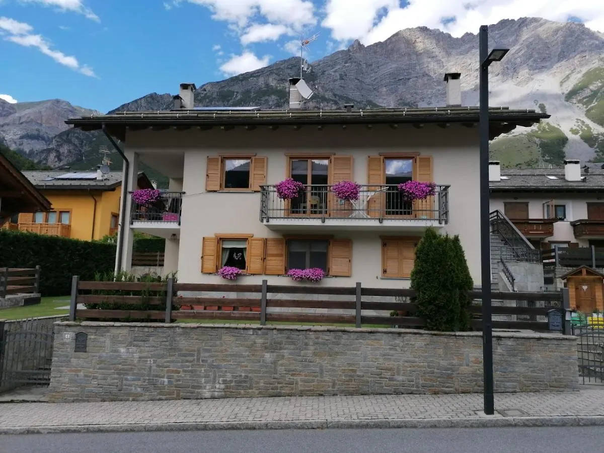 Taverna Larice Premadio Daire